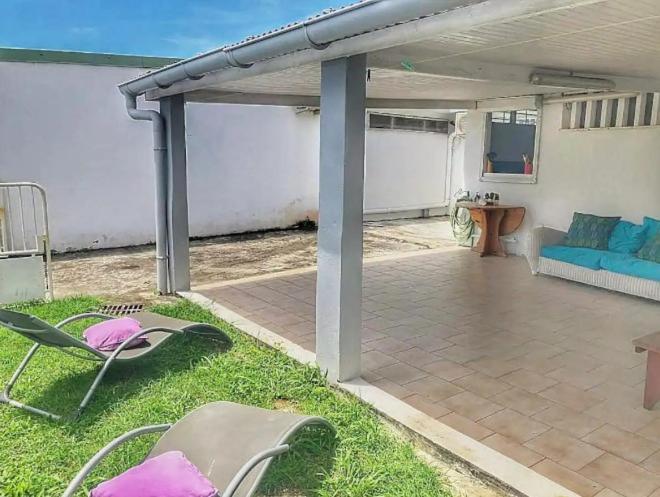 Malilia Beach A Sainte-Anne - Wifi -5 Min A Pied De La Plage Luaran gambar